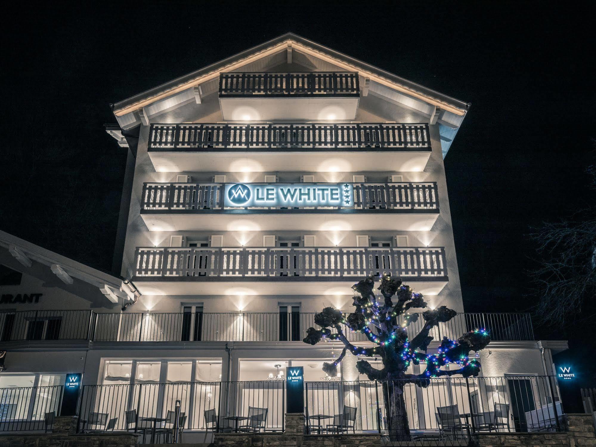 Hotel Le White - Le 42 Restaurant Champéry Εξωτερικό φωτογραφία